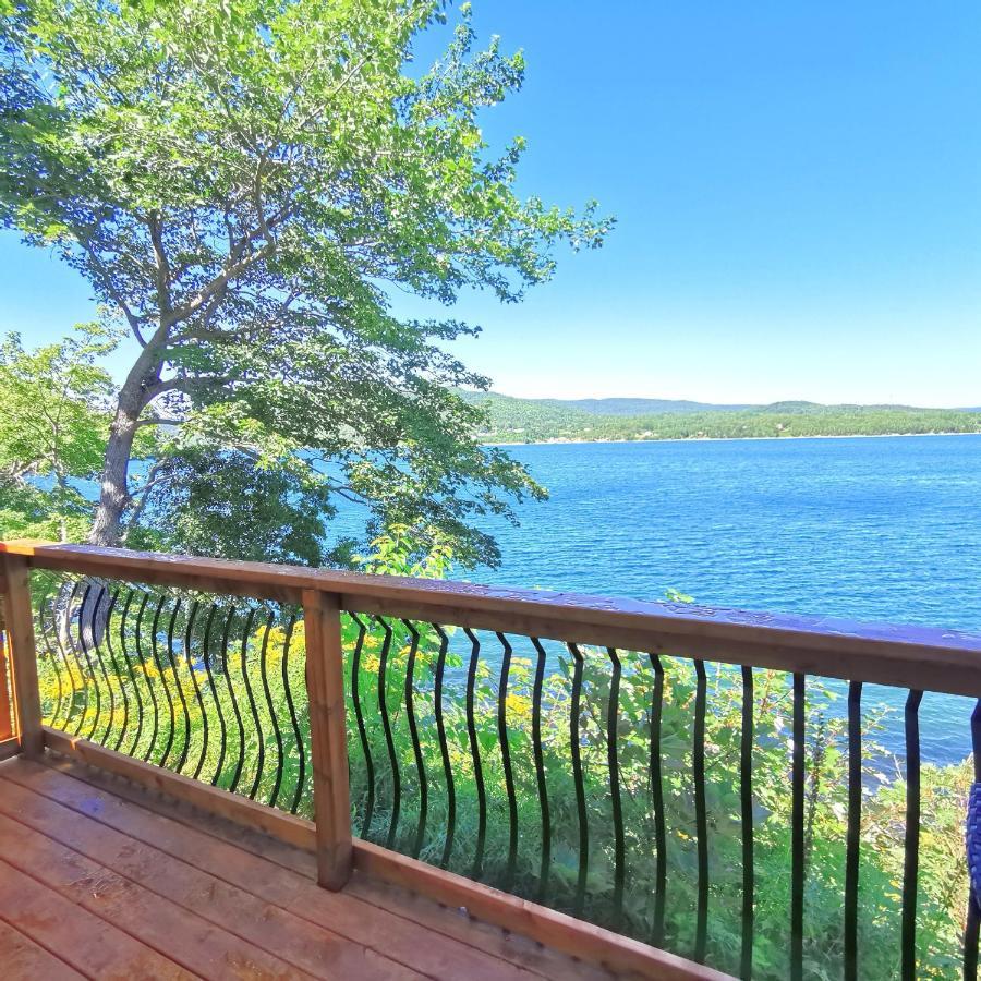 Knotty Pine Ocean Front Suite - Adults Only Ingonish Exteriér fotografie