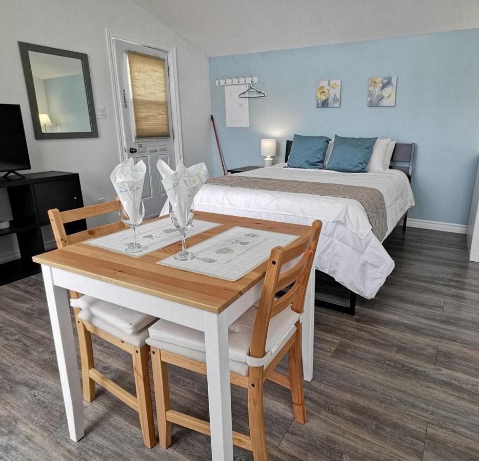 Knotty Pine Ocean Front Suite - Adults Only Ingonish Exteriér fotografie