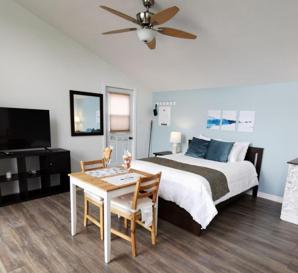 Knotty Pine Ocean Front Suite - Adults Only Ingonish Exteriér fotografie