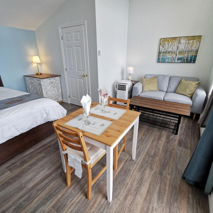 Knotty Pine Ocean Front Suite - Adults Only Ingonish Exteriér fotografie