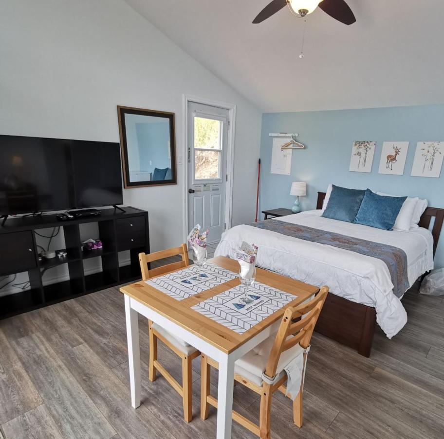 Knotty Pine Ocean Front Suite - Adults Only Ingonish Exteriér fotografie