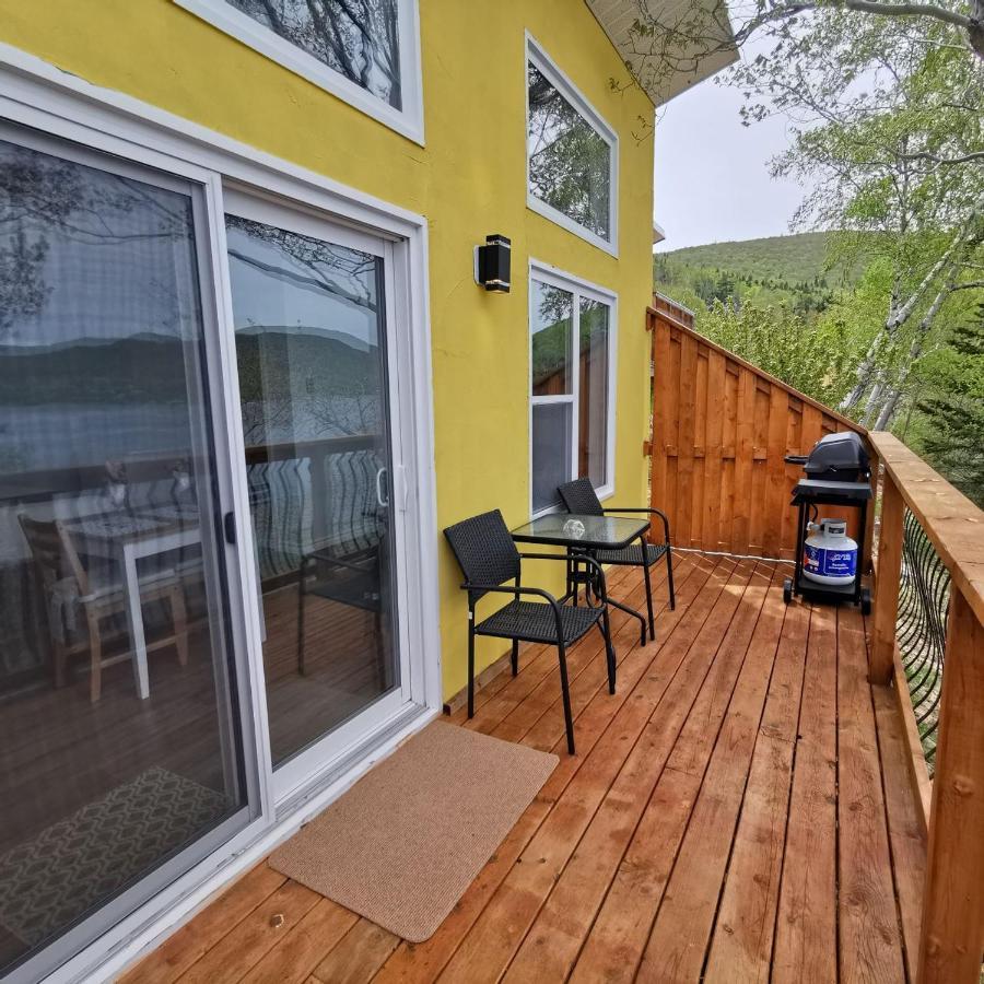 Knotty Pine Ocean Front Suite - Adults Only Ingonish Exteriér fotografie