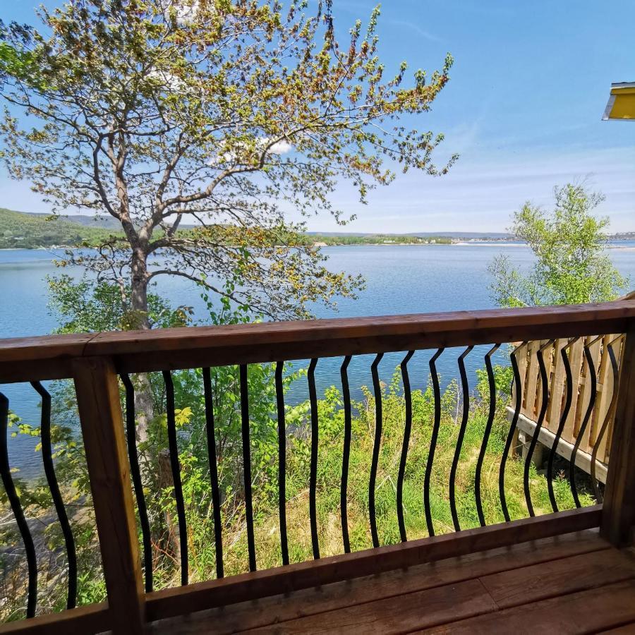 Knotty Pine Ocean Front Suite - Adults Only Ingonish Exteriér fotografie