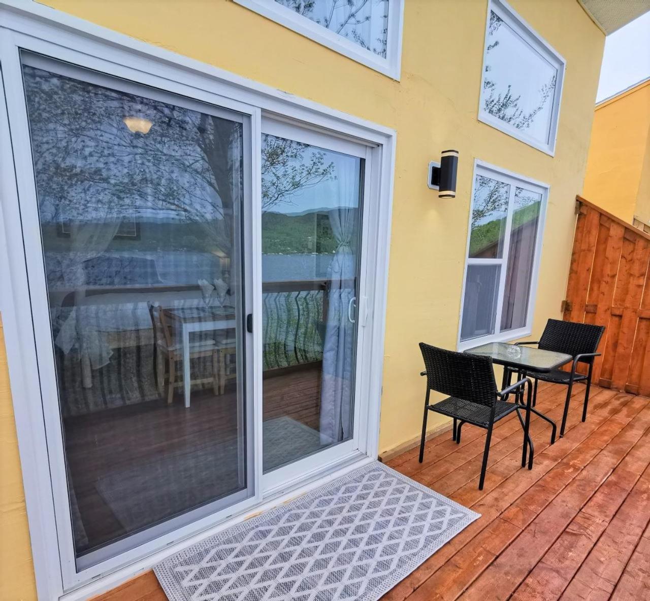 Knotty Pine Ocean Front Suite - Adults Only Ingonish Pokoj fotografie